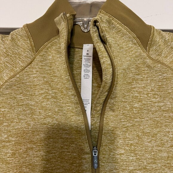 LULULEMON Always Alert 1/2 Zip - Size 8 - Cropped Yellow Long Sleeve Worn Twice - Picture 2 of 3